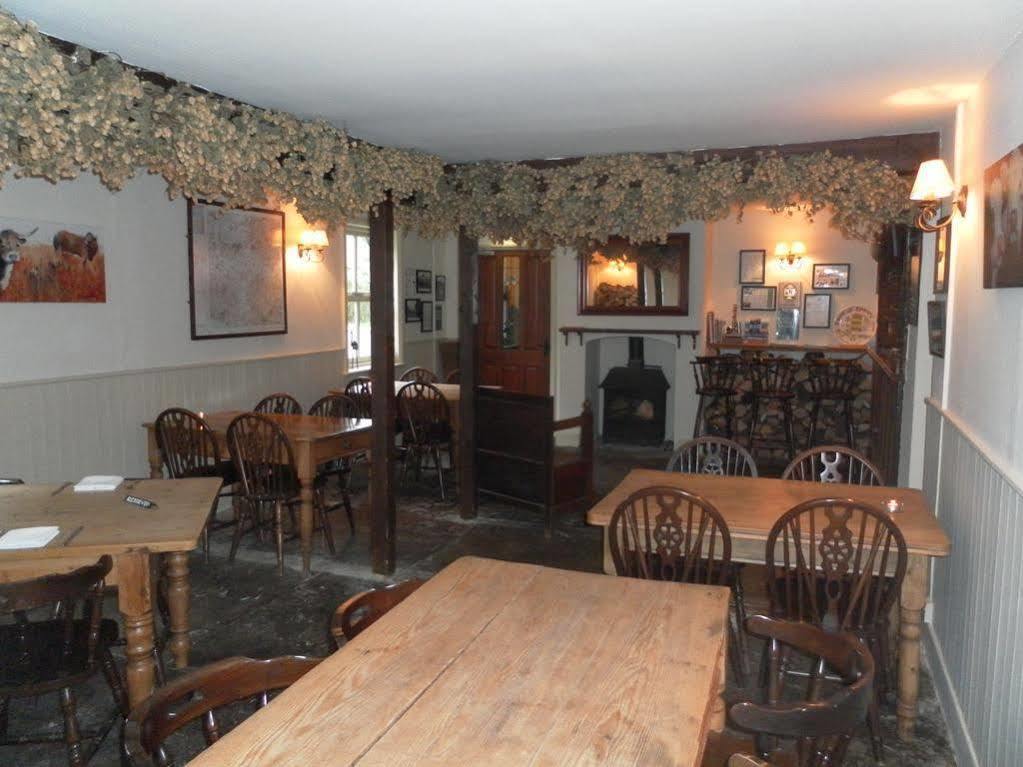 The Chetnole Inn Zewnętrze zdjęcie